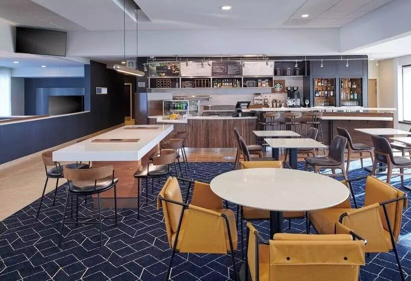 ホテル Courtyard Chicago Lincolnshire