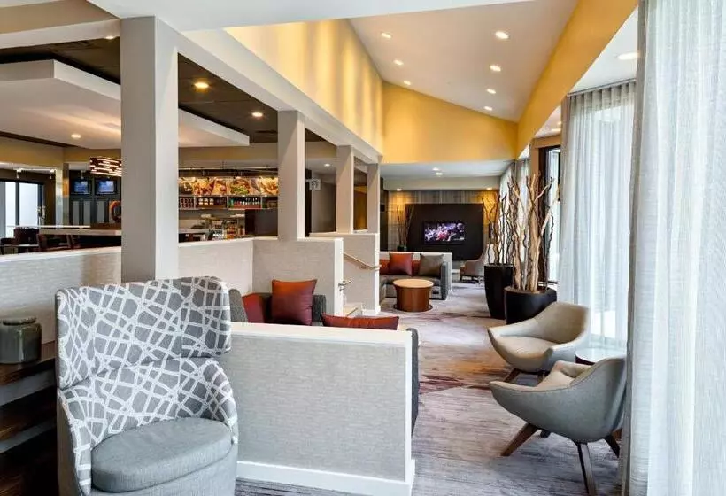 فندق Courtyard Cincinnati Blue Ash