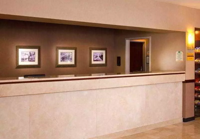 فندق Courtyard By Marriott Little Rock West