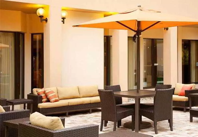 فندق Courtyard By Marriott Norwalk