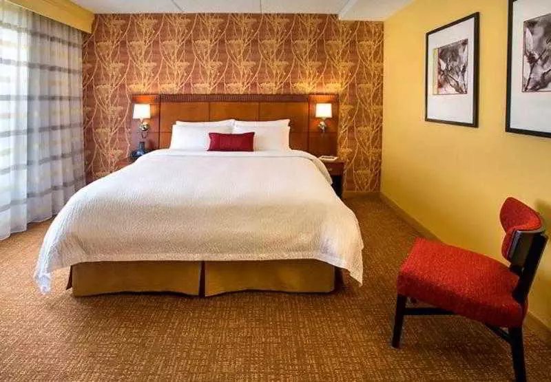 فندق Courtyard By Marriott Norwalk