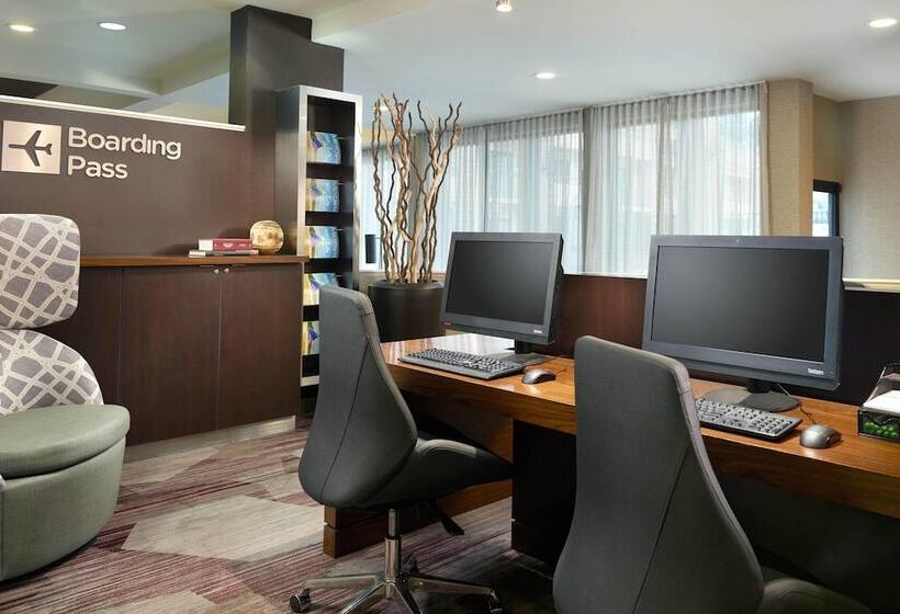 Szálloda Courtyard By Marriott Raleigh Midtown