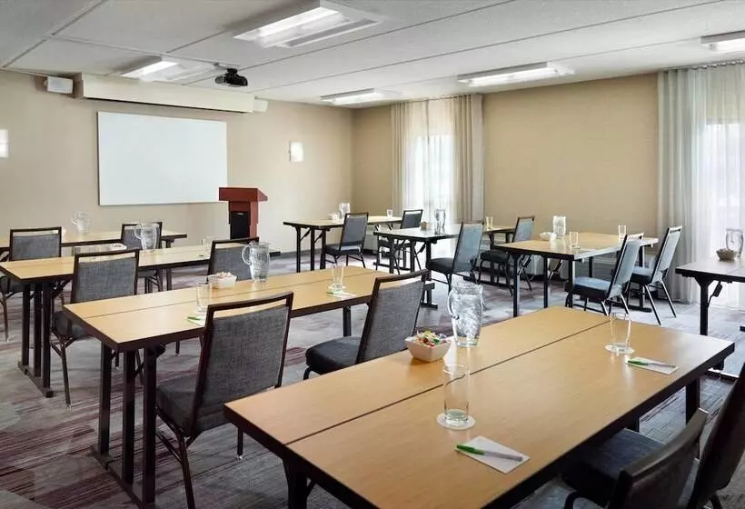 Hotel Courtyard By Marriott Raleigh Midtown