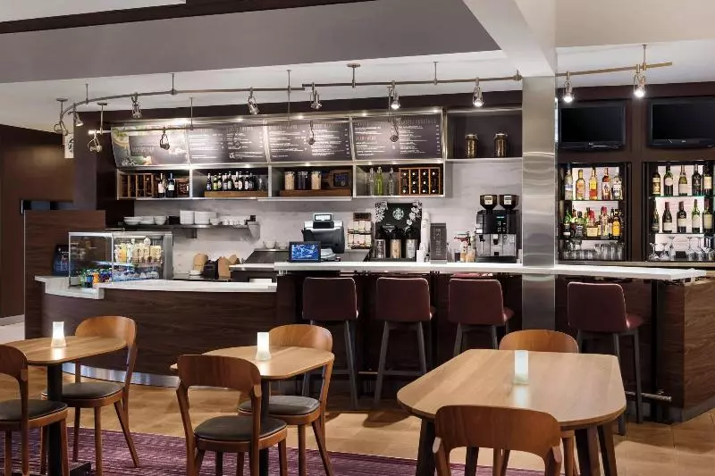 호텔 Courtyard Syracuse Carrier Circle