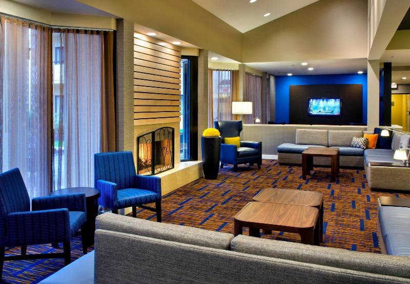 Otel Courtyard Syracuse Carrier Circle