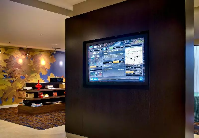 호텔 Courtyard Syracuse Carrier Circle