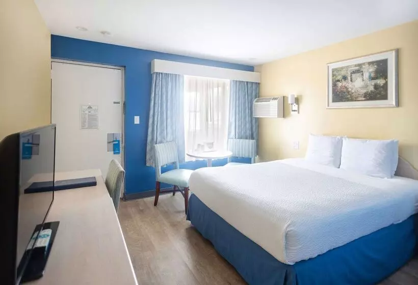 Hotel Days Inn By Wyndham Hicksville Long Island