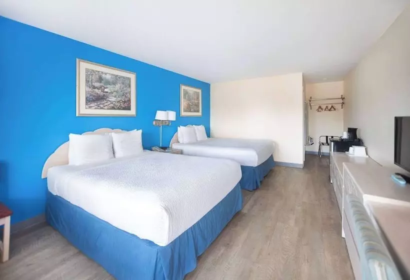 Hotel Days Inn By Wyndham Hicksville Long Island