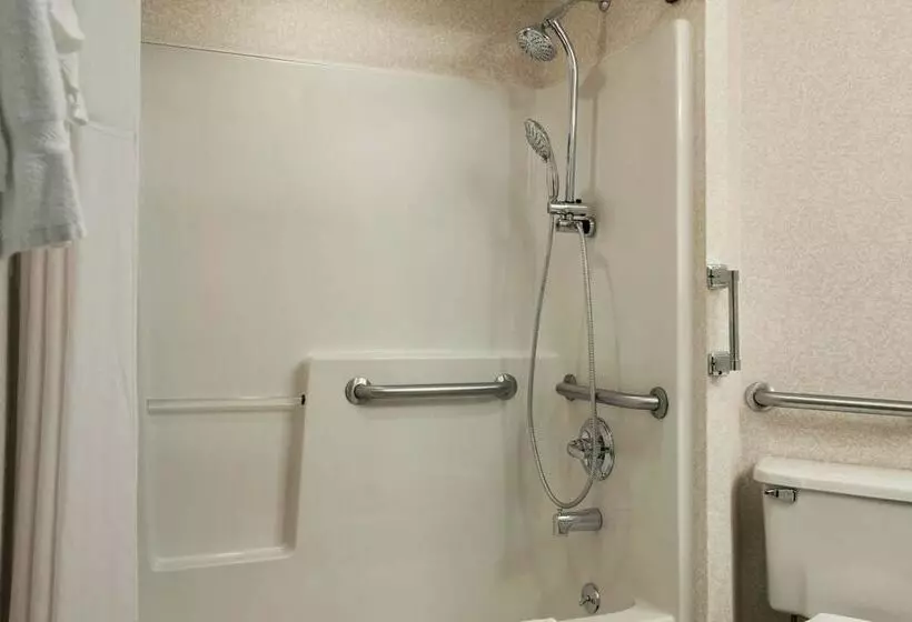 Otel Days Inn By Wyndham Shelburne/burlington