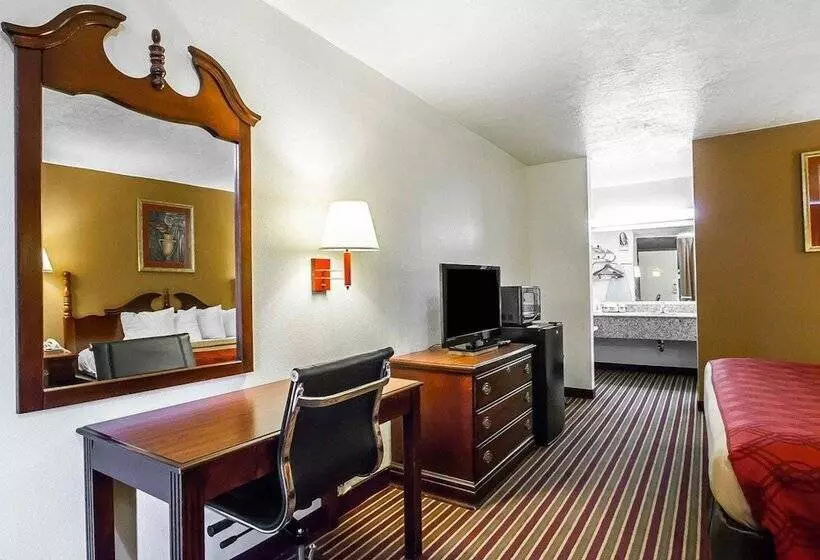 فندق Econo Lodge