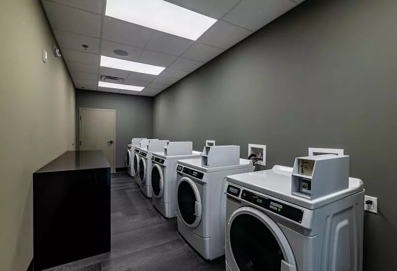 Szálloda Four Points By Sheraton Brunswick