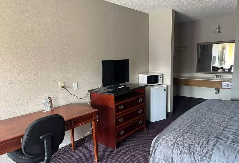 בית מלון כפרי Hallmark Inn And Suites