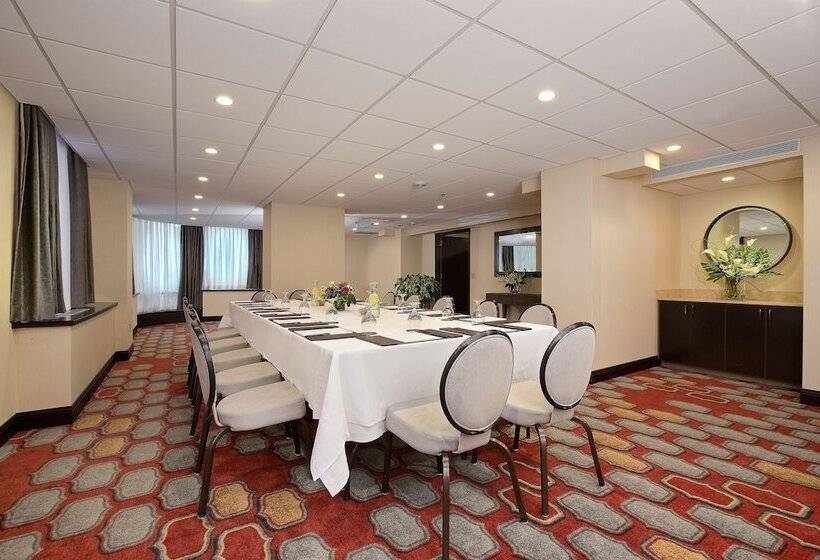 هتل Holiday Inn Express Denver Downtown, An Ihg