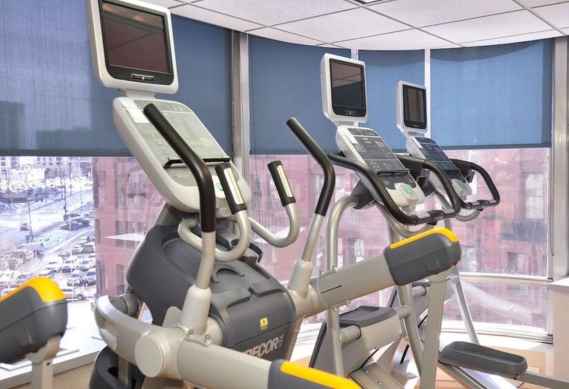 هتل Holiday Inn Express Denver Downtown, An Ihg