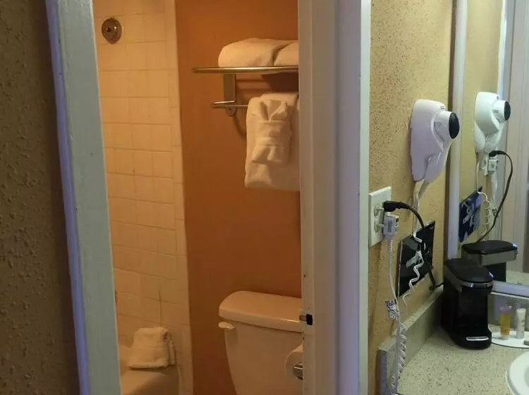 The M Hotel International Drive by Universal Studios