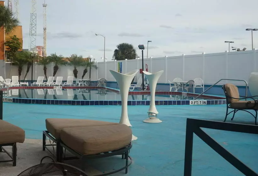 The M Hotel International Drive by Universal Studios