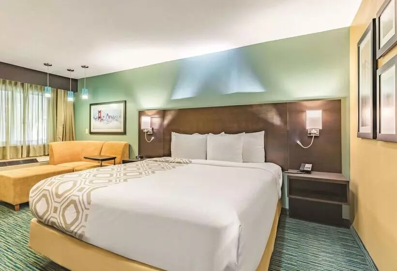 Отель La Quinta By Wyndham San Francisco Airport West