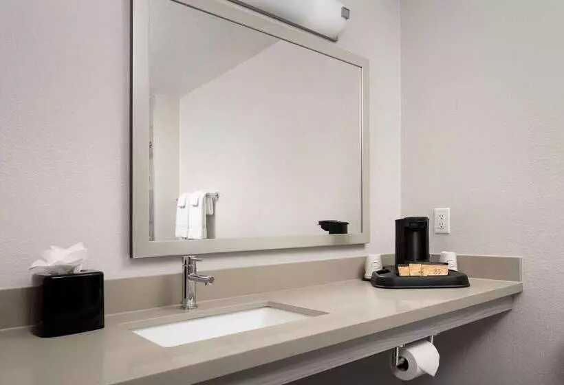 Hotel Quality Inn Atlantic Beachmayo Clinic Jax Area