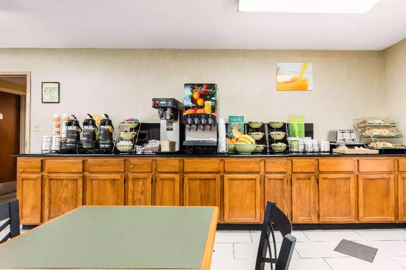 هتل Spark By Hilton Nashville At Opryland