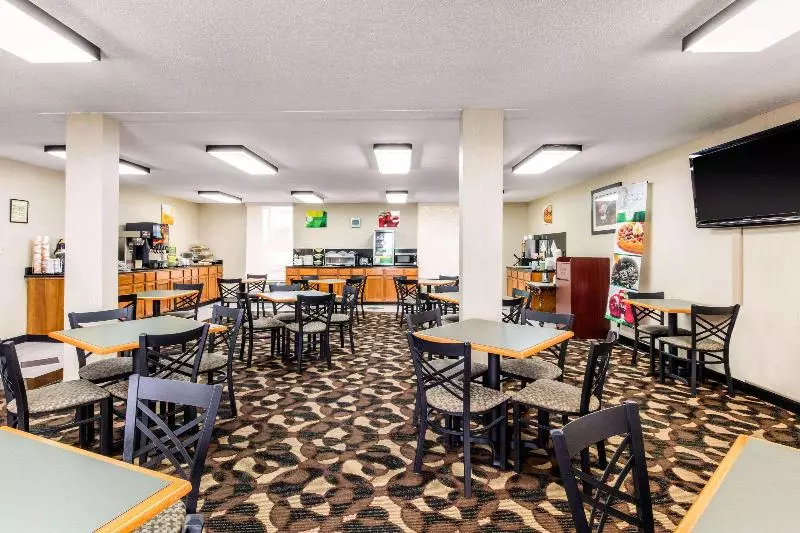 هتل Spark By Hilton Nashville At Opryland