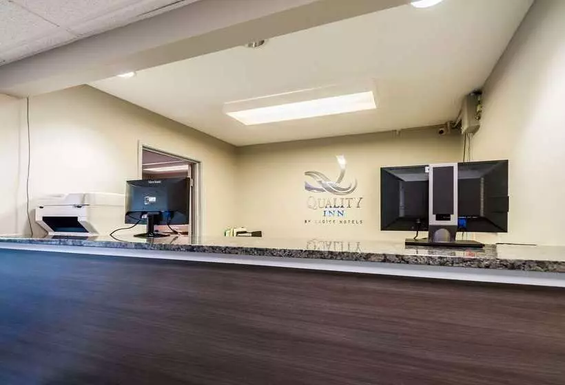 Отель Quality Inn Solomons  Beacon Marina