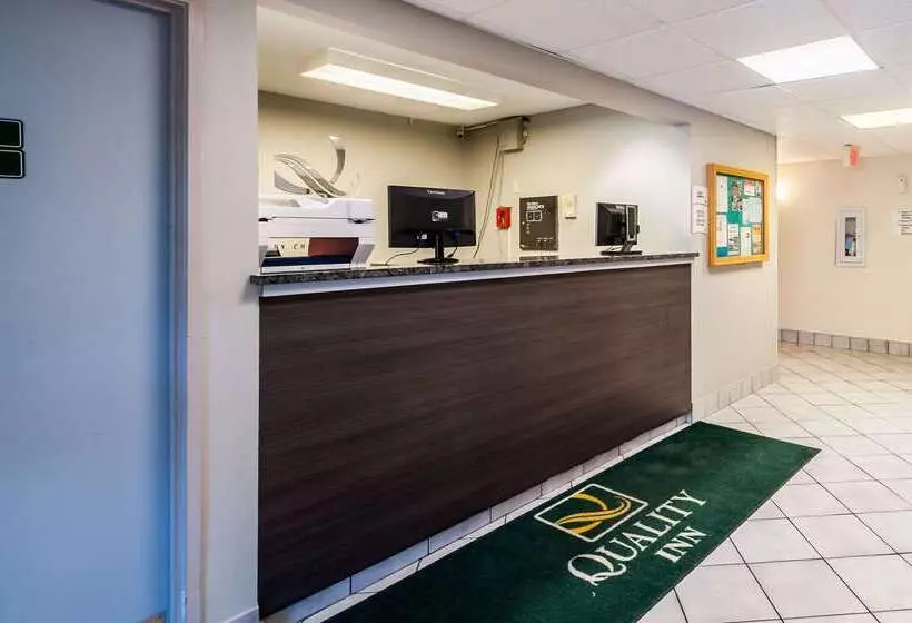 Отель Quality Inn Solomons  Beacon Marina