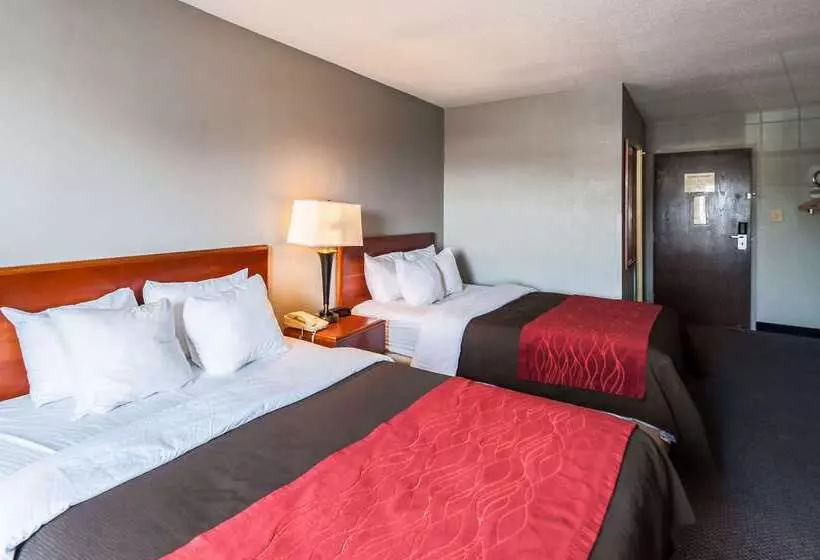 Отель Quality Inn Solomons  Beacon Marina