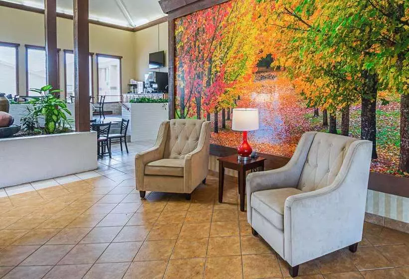 Отель Quality Inn & Suites Frostburgcumberland