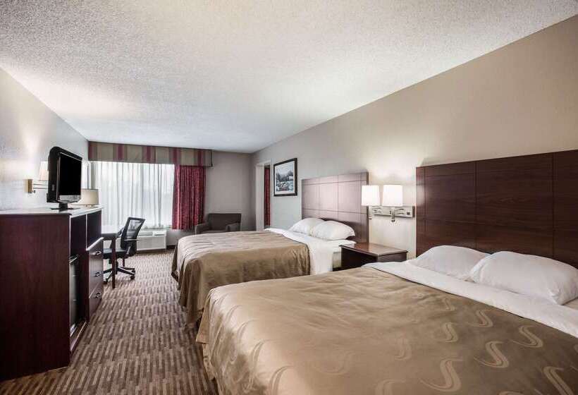 فندق Quality Inn & Suites Lawrence  University Area