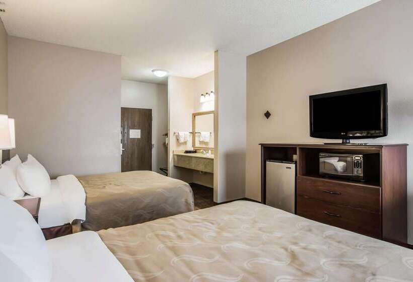 فندق Quality Inn & Suites Lawrence  University Area