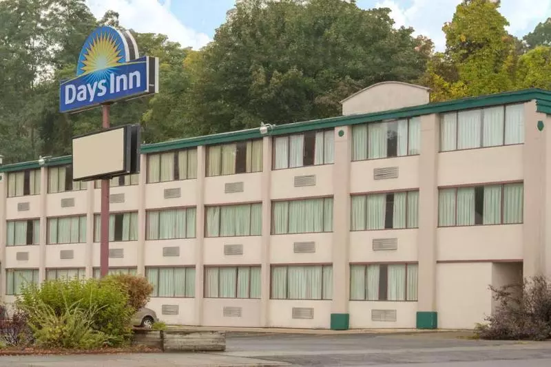 Hotel Schenectady Inn & Suites