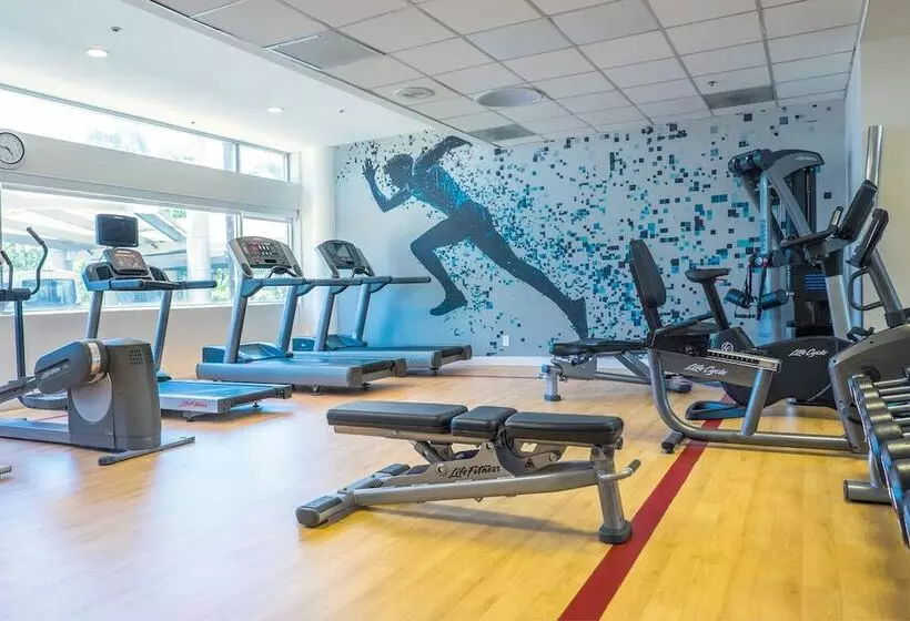 فندق Sheraton Ontario Airport