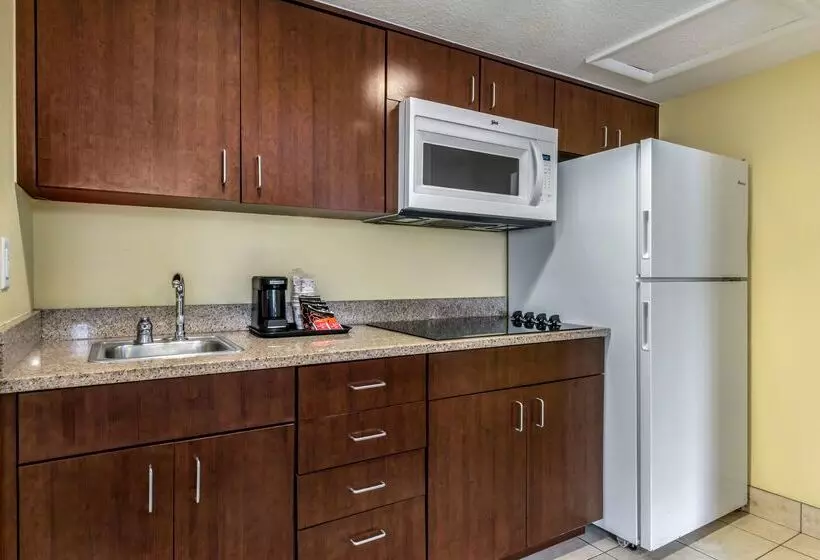 אתר נופש Best Western Cocoa Beach Hotel & Suites