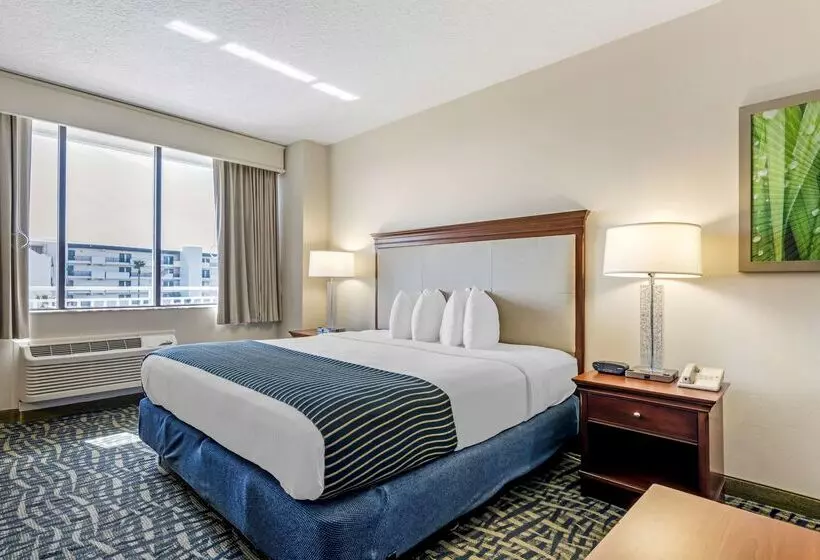 אתר נופש Best Western Cocoa Beach Hotel & Suites