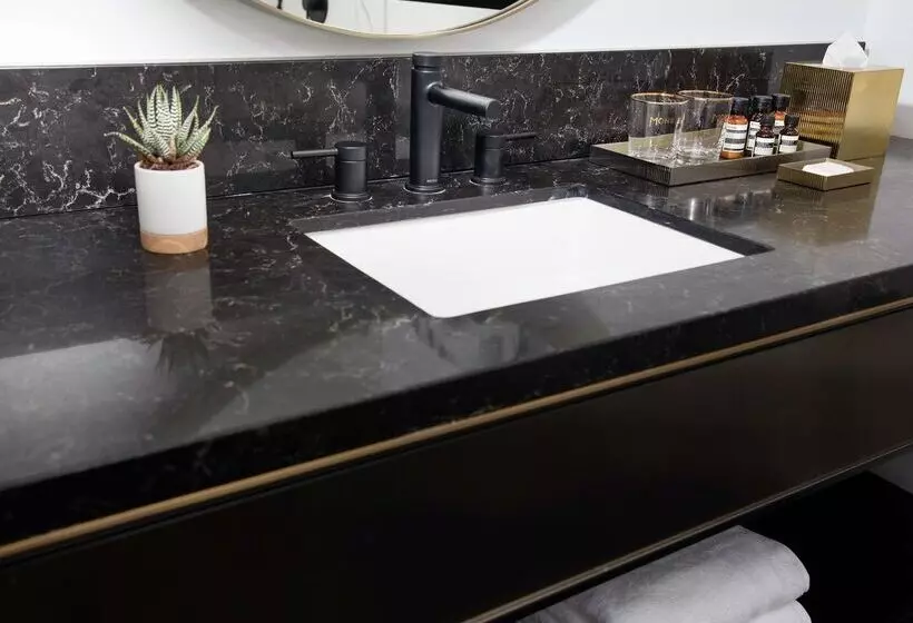 Hôtel C. Baldwin, Curio Collection By Hilton