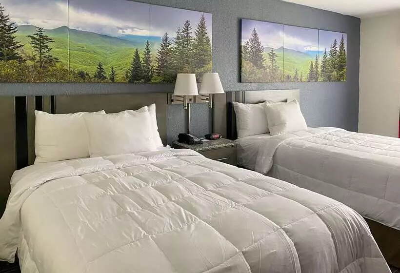 호텔 Clarion Pointe   Greensboro Coliseum Area