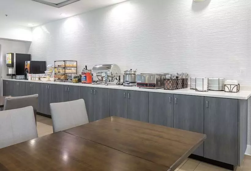 בית מלון כפרי Country Inn & Suites By Radisson Asheville Downtown Tunnel Road