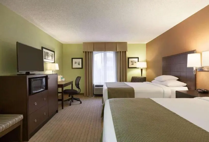 ホテル Days Inn By Wyndham Baltimore Inner Harbor