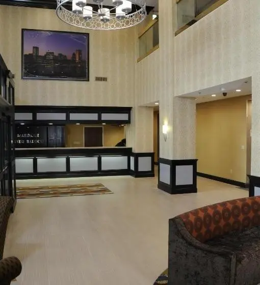 ホテル Days Inn By Wyndham Baltimore Inner Harbor