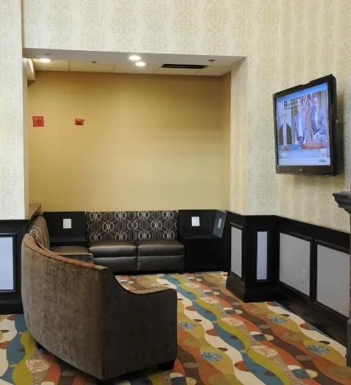 ホテル Days Inn By Wyndham Baltimore Inner Harbor