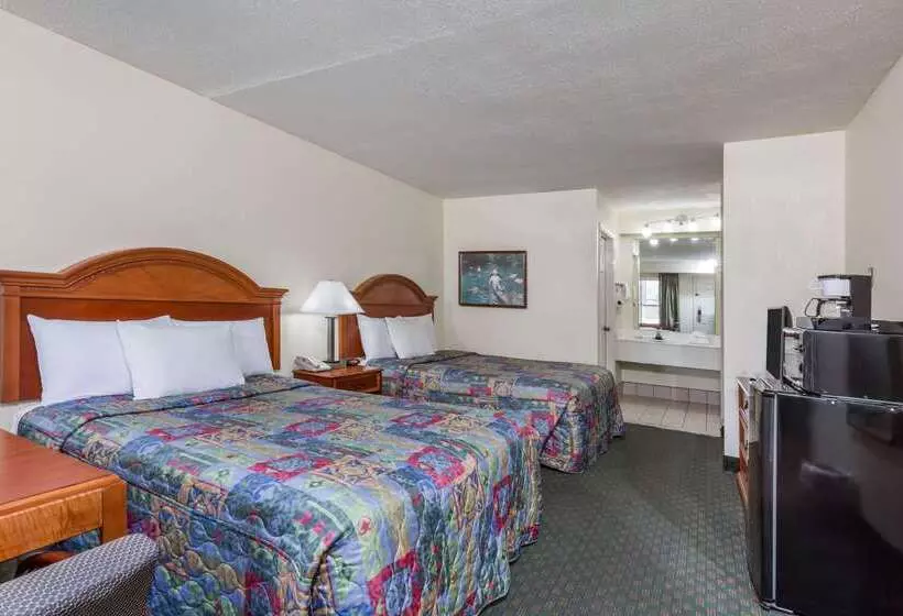 酒店 Days Inn By Wyndham Petersburg/south Fort Lee