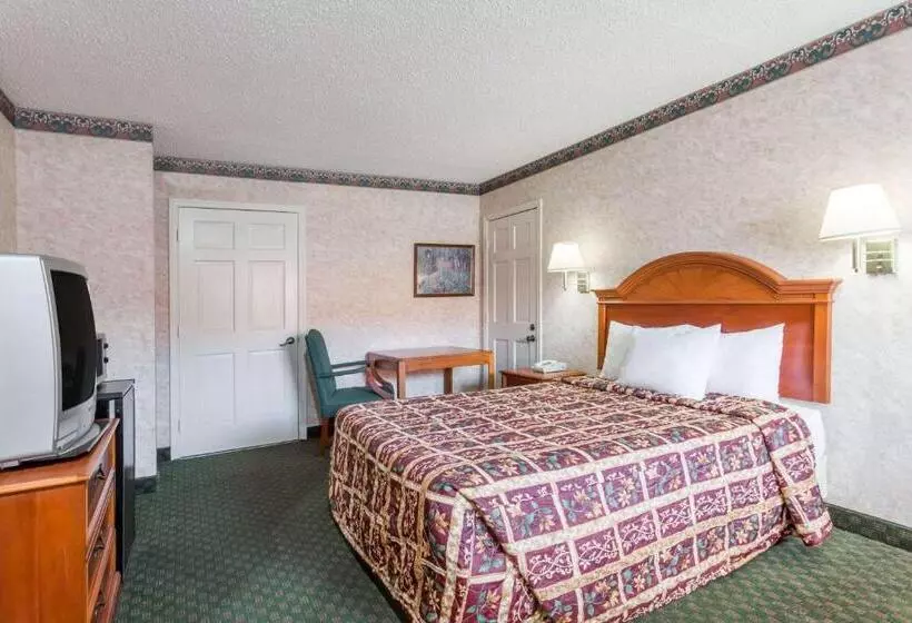 酒店 Days Inn By Wyndham Petersburg/south Fort Lee