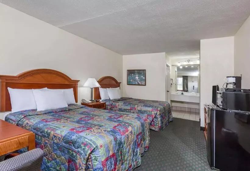 酒店 Days Inn By Wyndham Petersburg/south Fort Lee