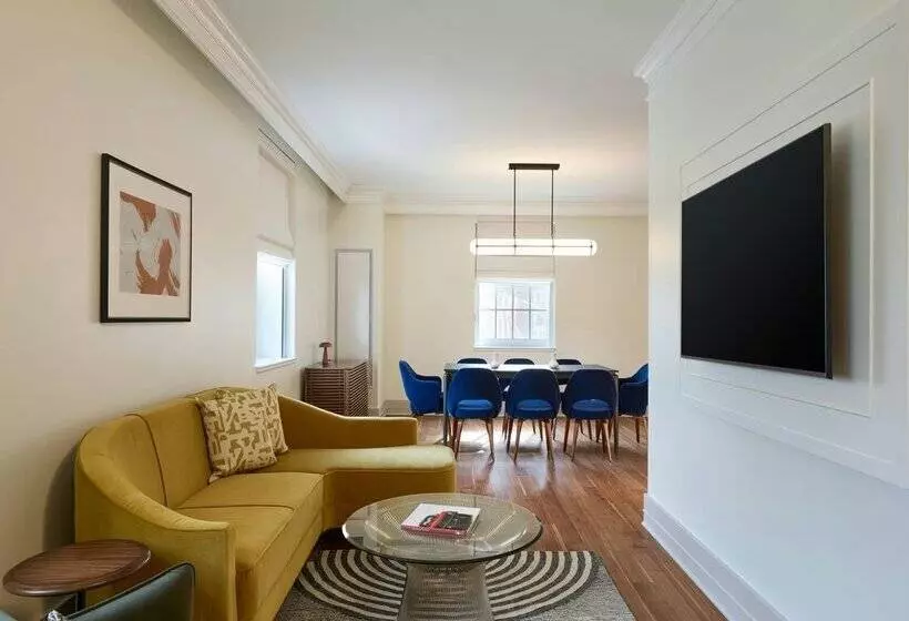 בית מלון כפרי Dearborn Inn, Autograph Collection