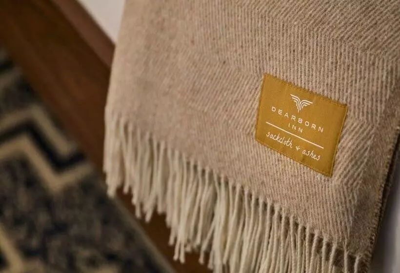 בית מלון כפרי Dearborn Inn, Autograph Collection
