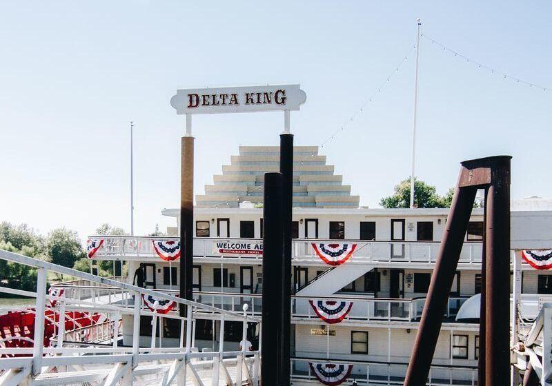 هتل Delta King