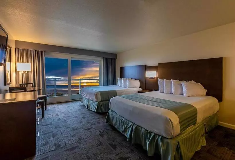 בית מלון כפרי Driftwood Shores Resort