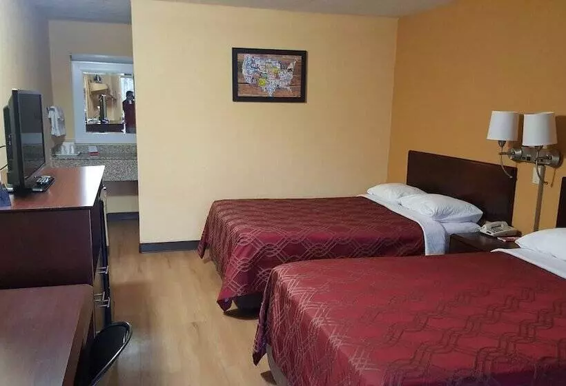 בית מלון כפרי Econo Lodge Near Bluefield College