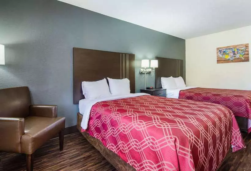 Hotel Econo Lodge Near Motor Speedway