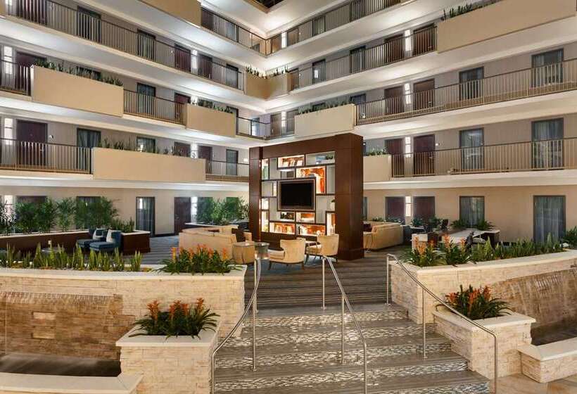 هتل Embassy Suites By Hilton Atlanta Airport